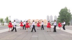 常德鼎城区舞蹈协会广场舞我把幺妹送过河-团队演示
