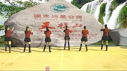 安庆小红人广场舞美丽云南-团队背面版 原创编舞黄梅飘香