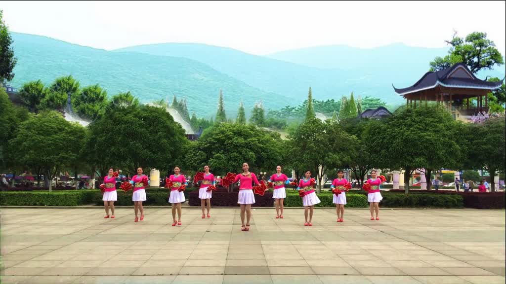 爱吾广场舞最美的中国-9人队形版 原创